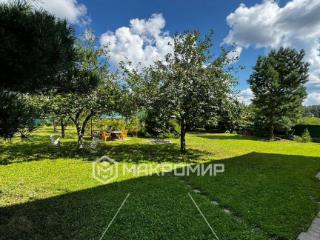  дом, 280 м², 18.3 соток