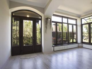 3-этажный дом, 469.2 м², 19 соток