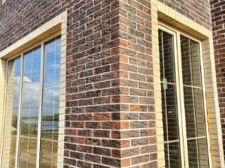  дом, 220 м², 25 соток