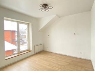  таунхаус, 84.8 м², 3.8 сотки