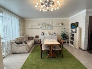 4-комн. квартира, 81.5 м², 2/2 этаж