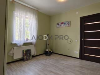  дом, 320 м², 10 соток