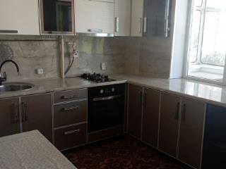 2-комн. квартира, 57.3 м², 2/3 этаж