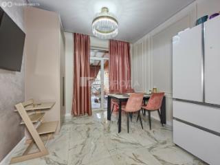 3-этажный дом, 80 м², 2 сотки