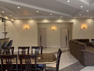  коттедж, 220 м², 6 соток