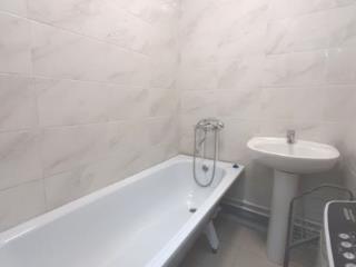 2-комн. квартира, 56 м², 3/5 этаж