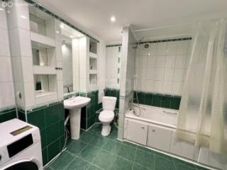 2-комн. квартира, 70 м², 8/14 этаж