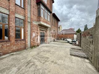 3-этажный дом, 700 м², 4.5 сотки