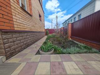 3-этажный коттедж, 250 м², 8 соток