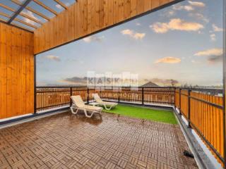 3-этажный дом, 160 м²