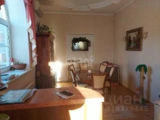 3-этажный дом, 300.7 м², 12.75 соток