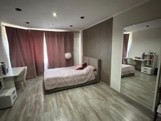 3-комн. квартира, 98.4 м², 4/14 этаж