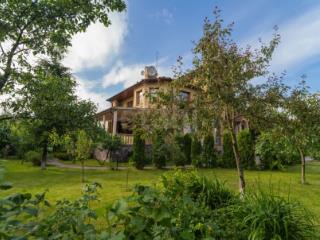 3-этажный дом, 495 м², 20 соток