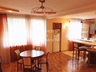 2-комн. квартира, 90 м², 3/6 этаж