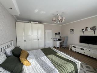 2-комн. квартира, 74 м², 7/9 этаж