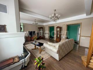  дом, 286.8 м², 17.85 соток