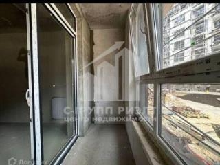2-комн. квартира, 70 м², 1/7 этаж