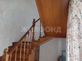  дом, 220 м², 8 соток