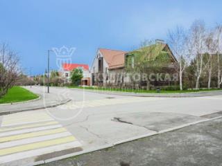 2-этажный дом, 800 м², 14 соток