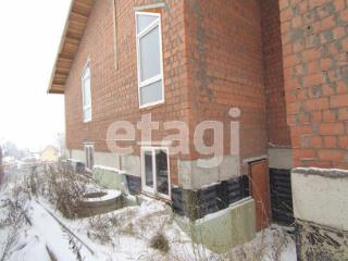 3-этажный дом, 300 м², 9.2 соток