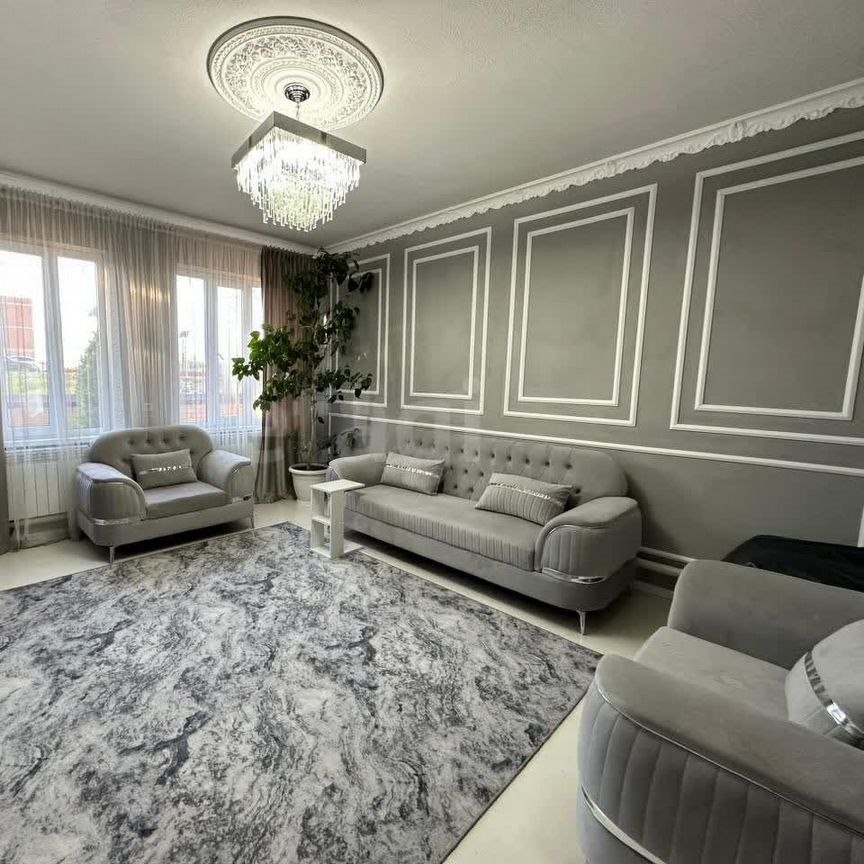 Дом, 200 м², 15 соток