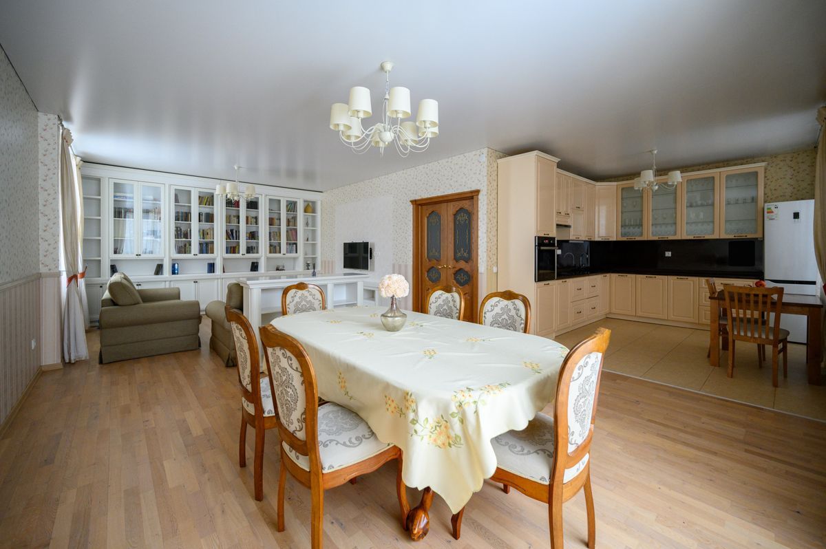 3-комн., 109.6 м², 2/12 этаж