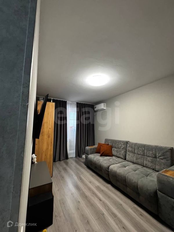 1-комн., 42 м², 4/10 этаж