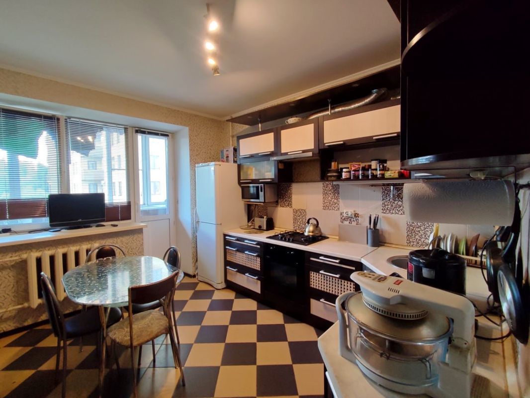 2-комн., 71 м², 3/4 этаж