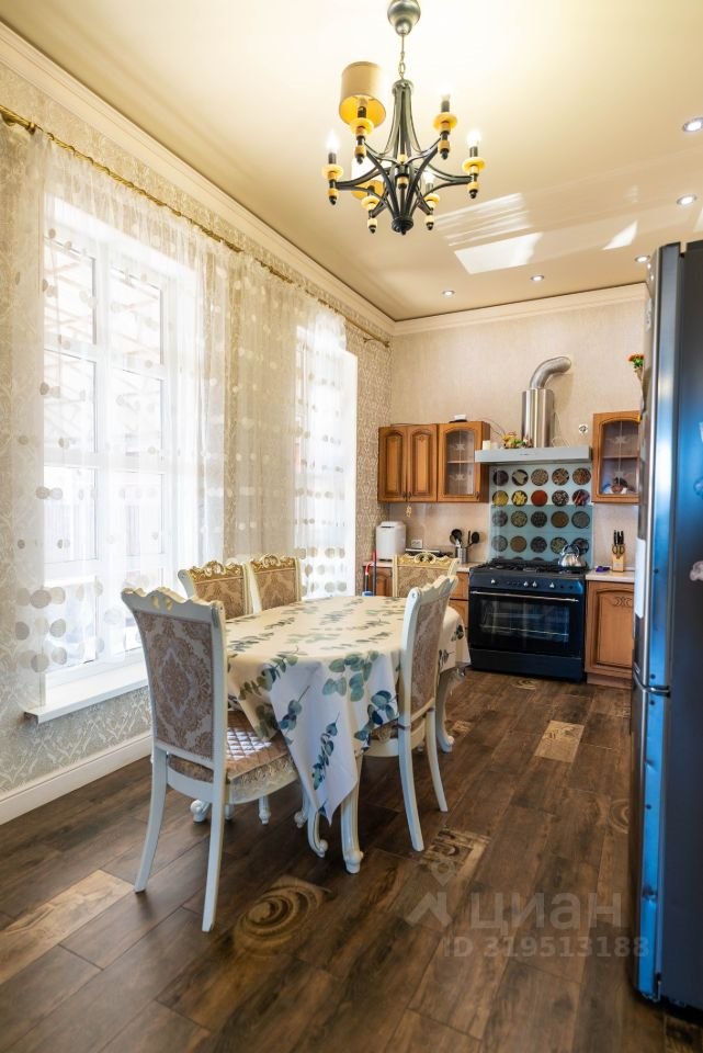 Дом, 213 м², 4.5 сотки