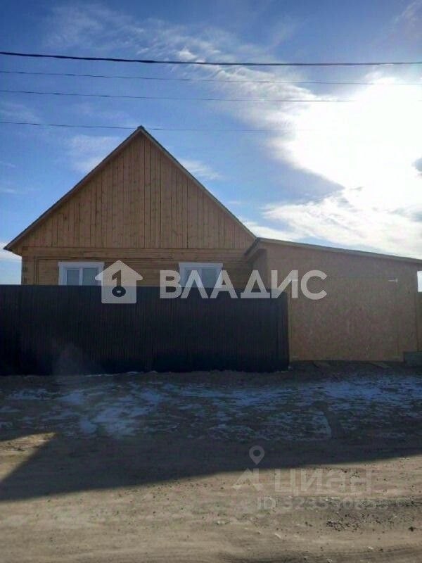 Дом, 186 м², 9.48 соток