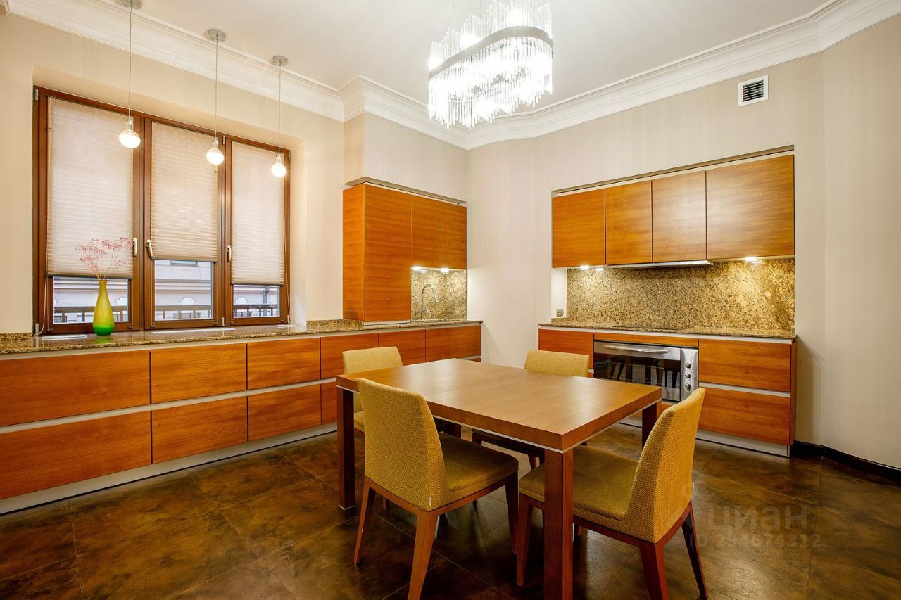 5-комн., 187.8 м², 4/8 этаж