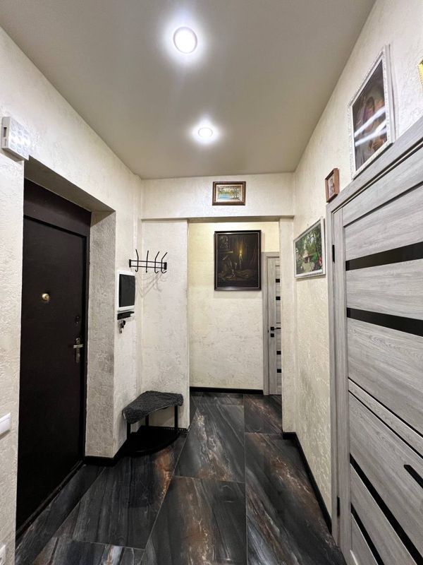 2-комн., 57 м², 2/4 этаж