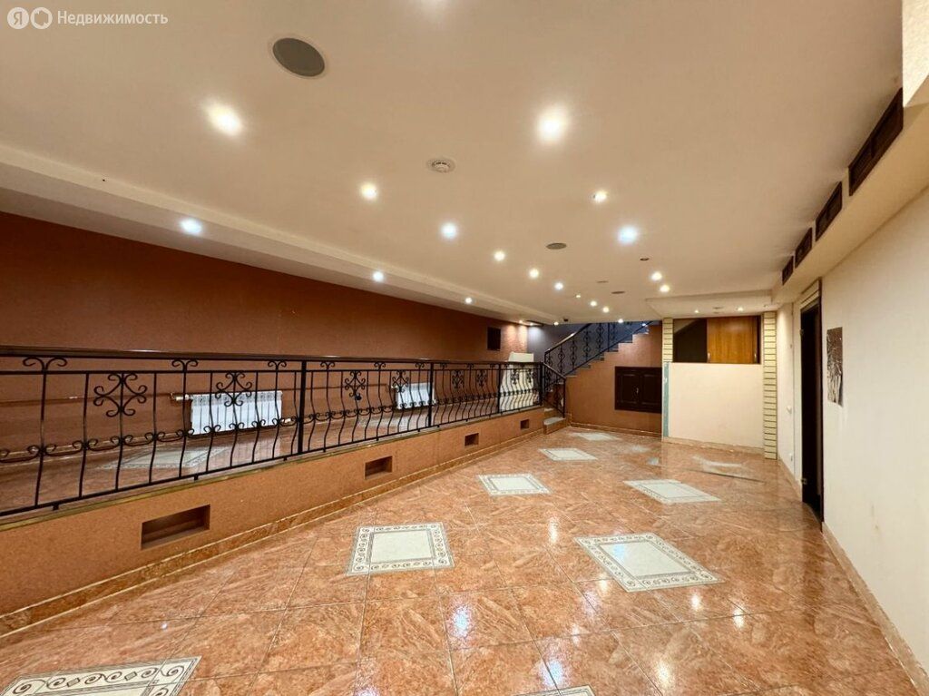 ПСН, 210 м², 1/5 этаж