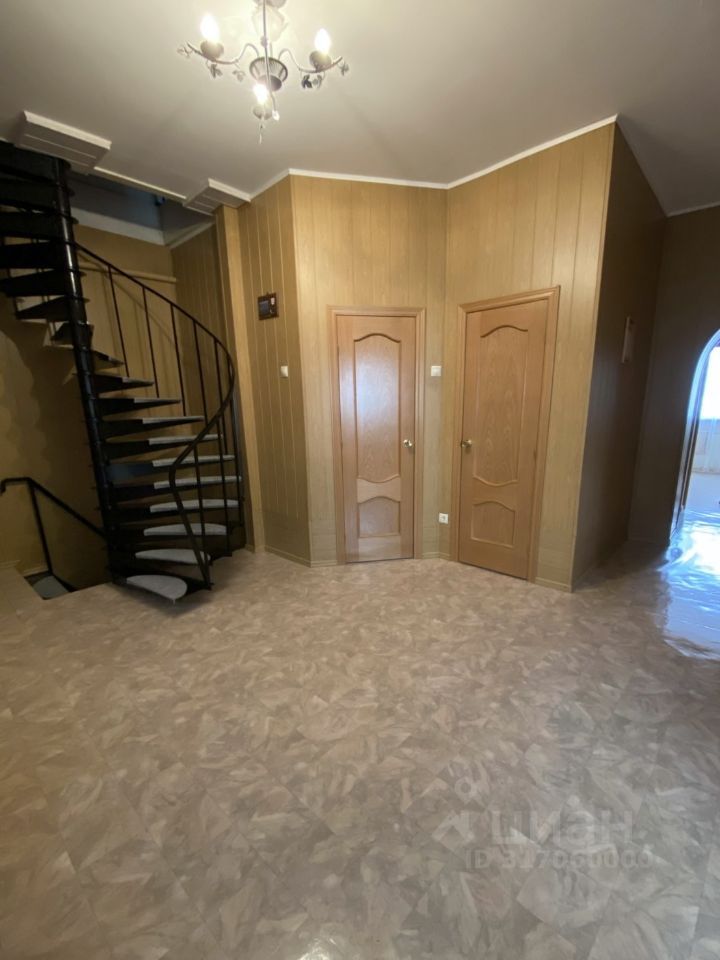 Коттедж, 284.7 м², 5.5 соток