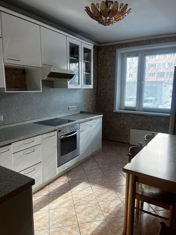 4-комн., 74 м², 1/14 этаж