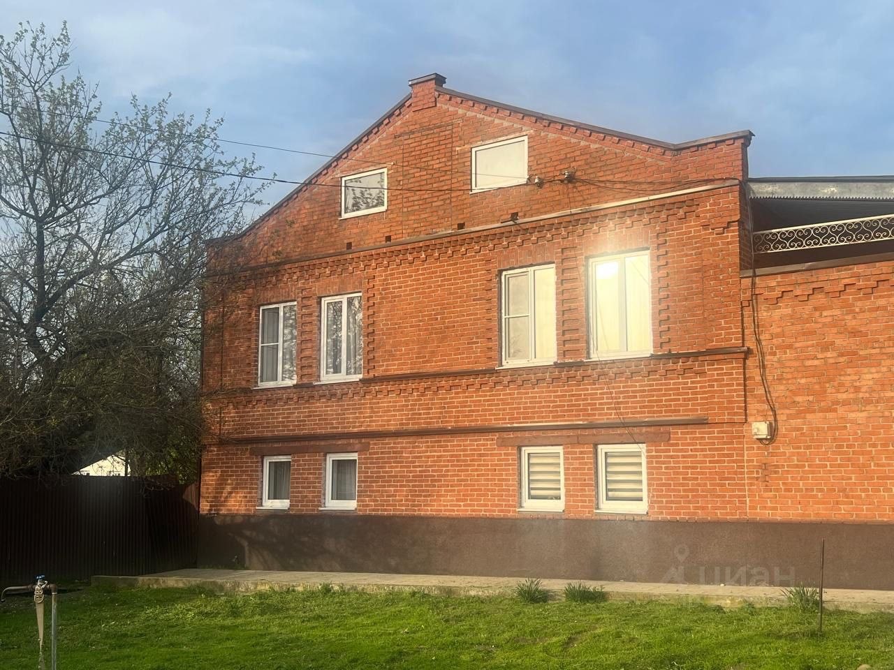 Дом, 240 м², 40 соток