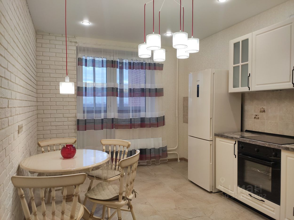 2-комн., 70 м², 8/17 этаж