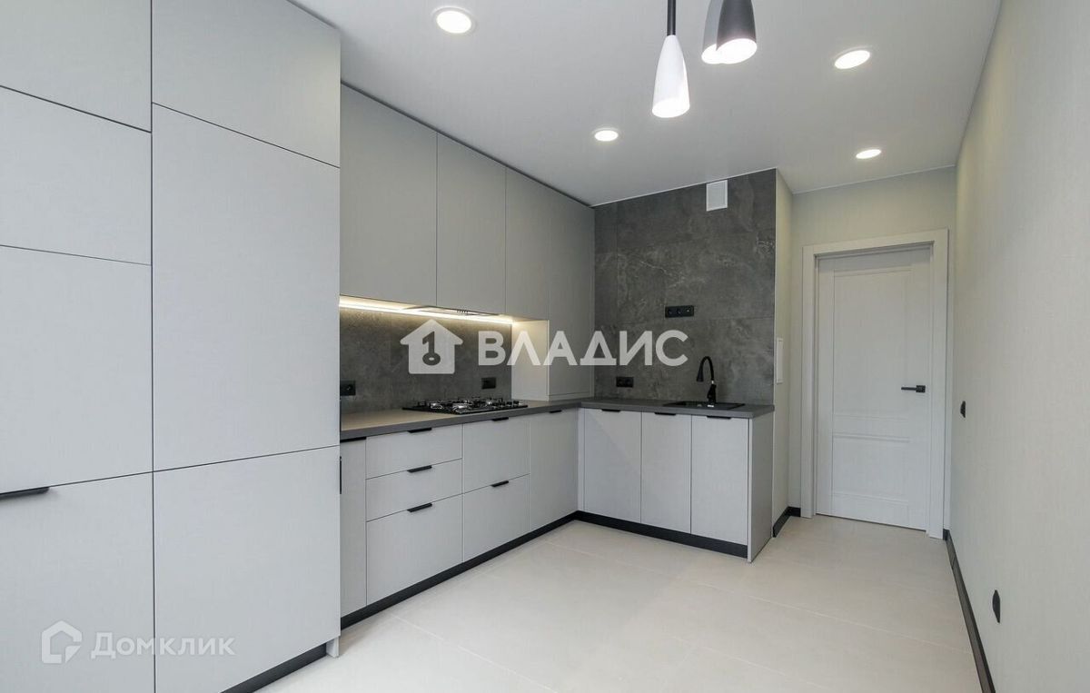 2-комн., 64 м², 1/9 этаж