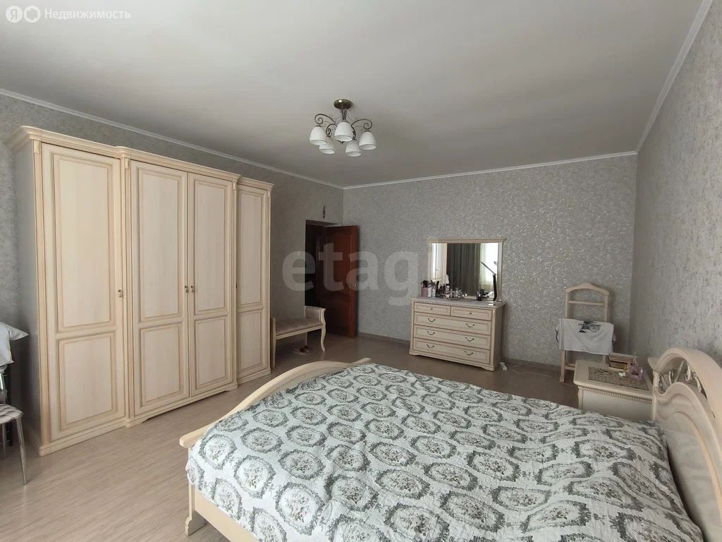 4-комн., Квартира, 186.7 м², 2/3 этаж