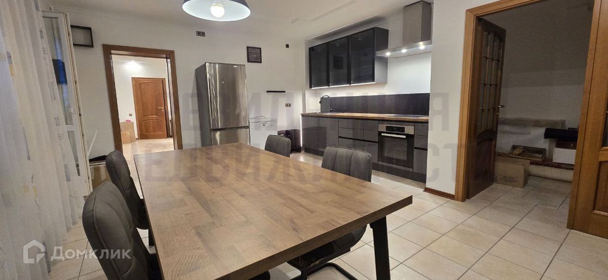 4-комн., 205.3 м², 3/9 этаж