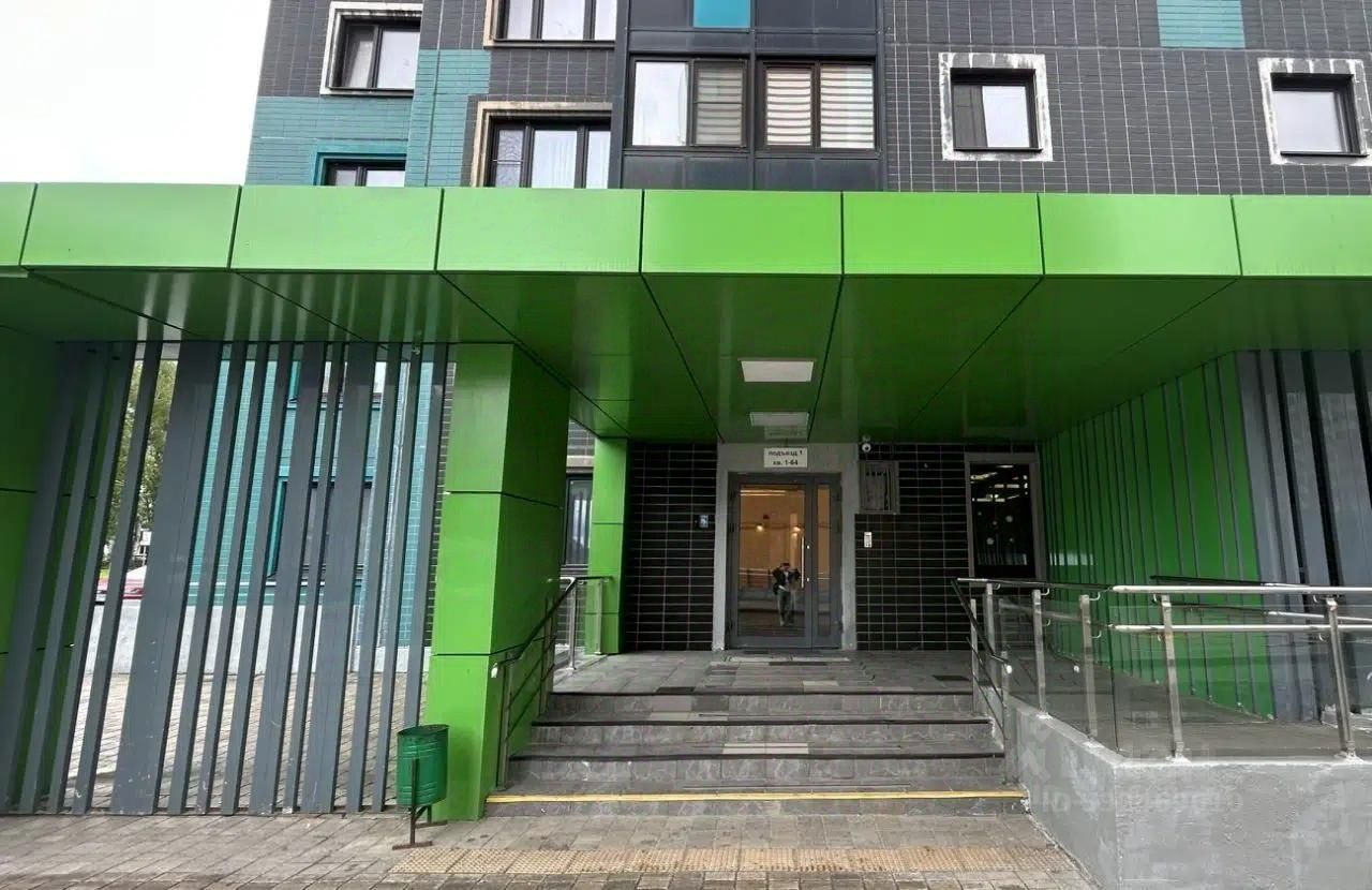 3-комн. квартира, 82 м2, 4/17 этаж