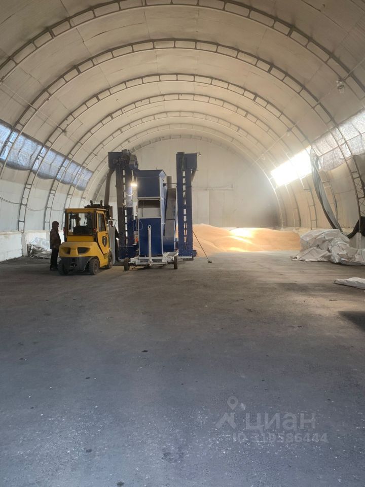 Склад, 840 м², 1/1 этаж