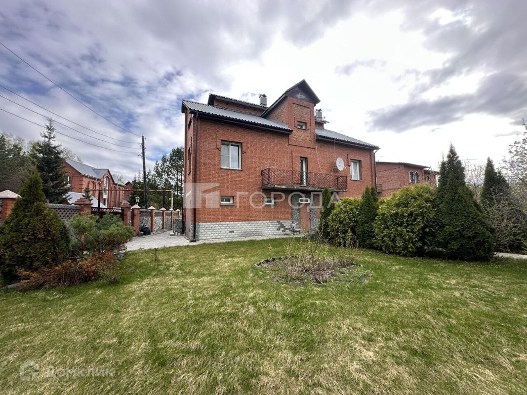 3-этажный дом, 292 м², 13 соток