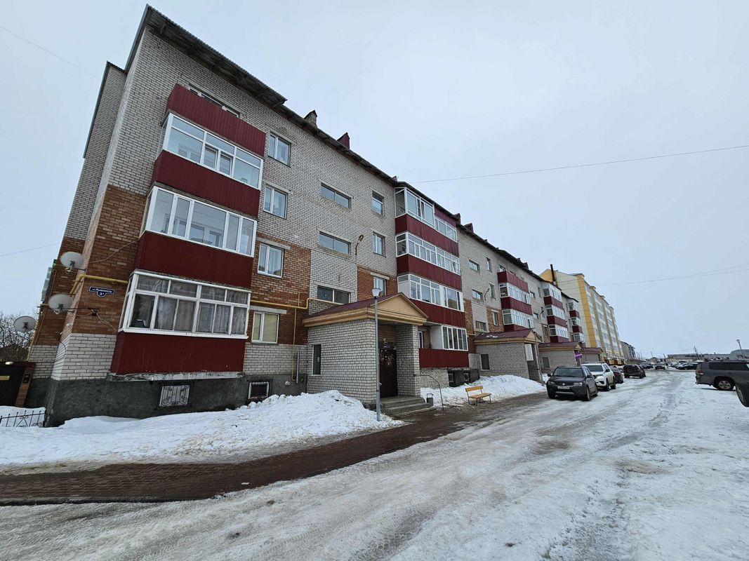 4-комн., 98.5 м², 1/4 этаж