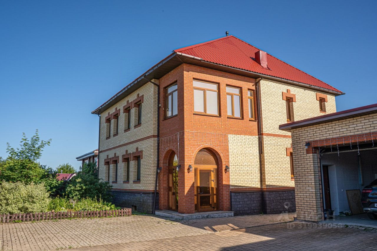 Коттедж, 317.6 м², 14.41 соток