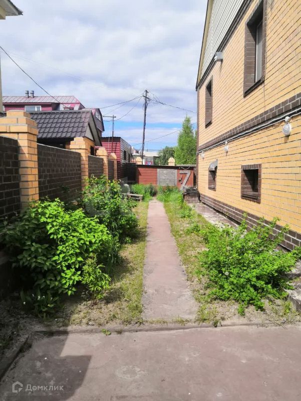 4-комн. квартира, 241.9 м2, 1/3 этаж