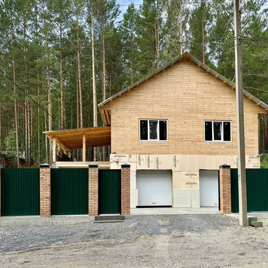 Дом, 182 м², 9 соток