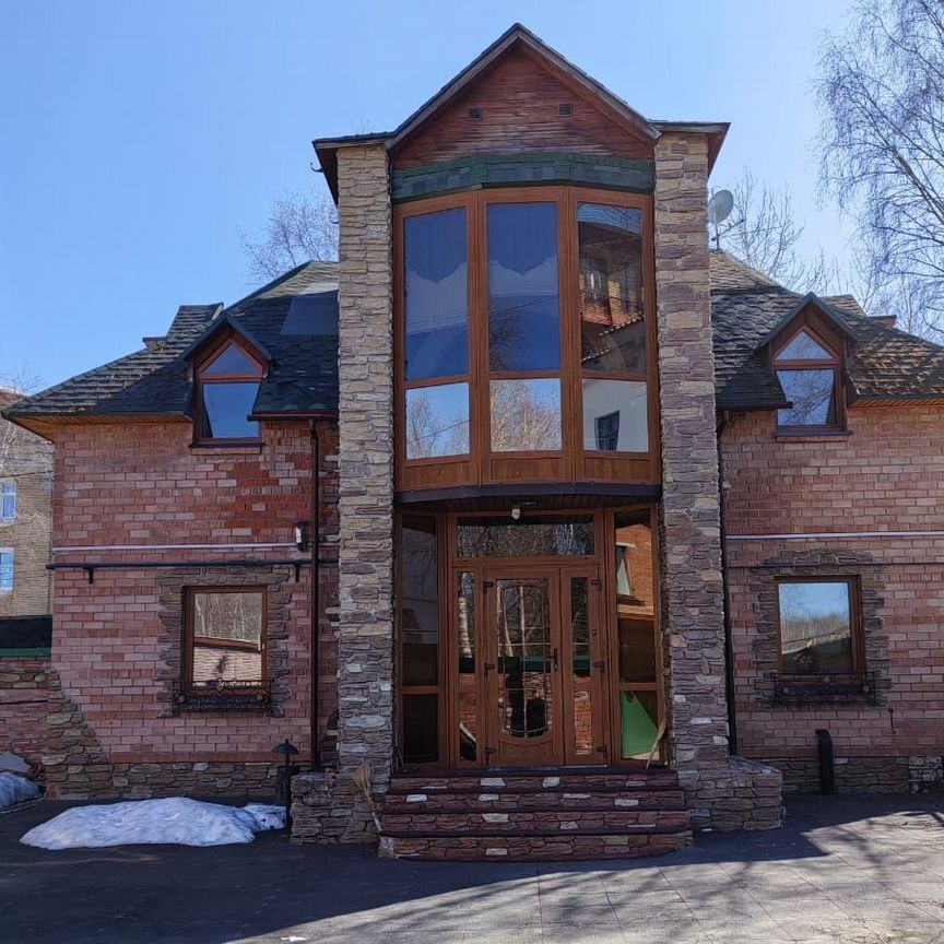 Коттедж, 300 м², 7 соток