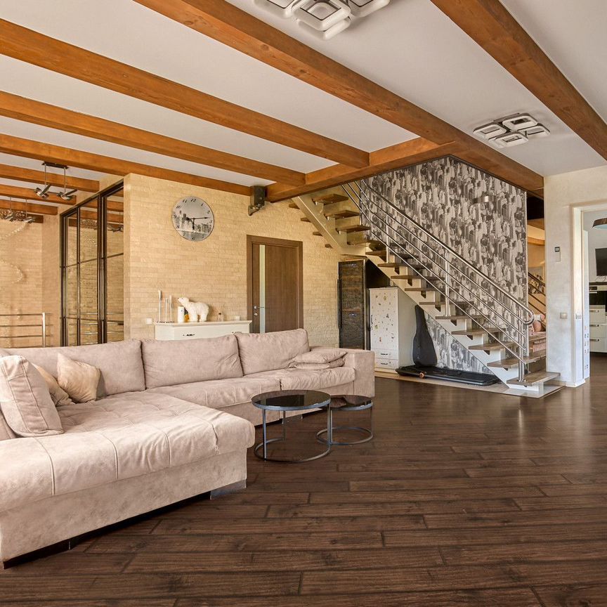 3-комн. квартира, 155.6 м2, 2/3 этаж