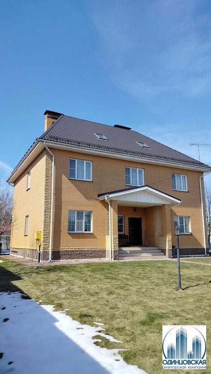 Дача, 300 м², 12 соток